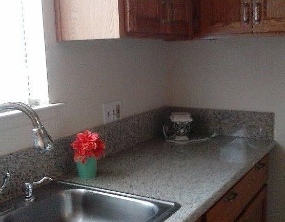 4th image of 1221 N Peach Ave APT 141