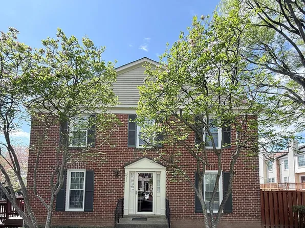 6571 Bermuda Green Ct, Alexandria, VA 22312