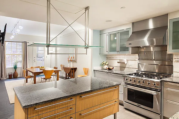 Sold by Stribling | media 32