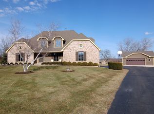 2N545 Colt Dr, Elburn, IL 60119