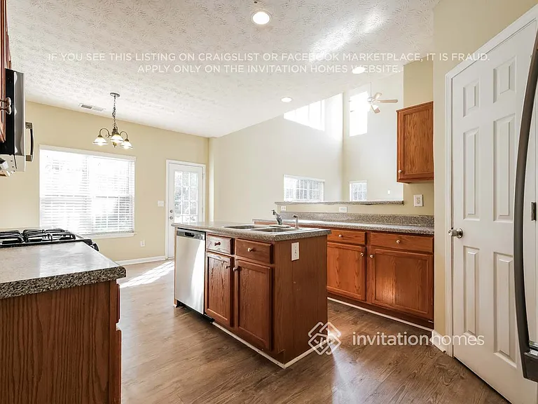 862 Shadow Lake Dr — Photo 8