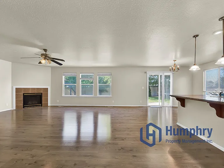 3956 E Granger Dr — Photo 9