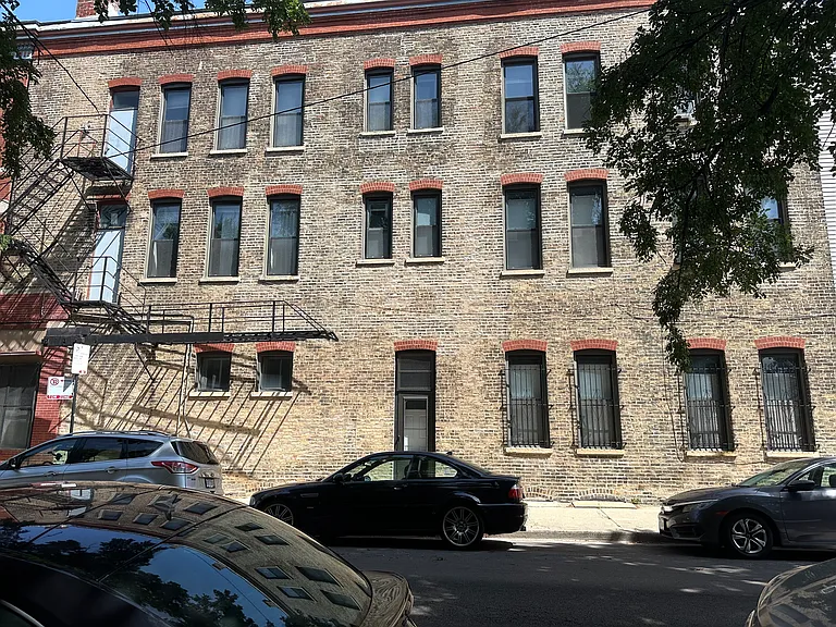 1049 N Marshfield Ave #2R — Photo 13