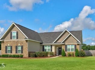 409 Peachtree Dr, Rincon, GA 31326