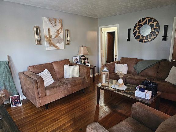 5th image of 488 Perkins St