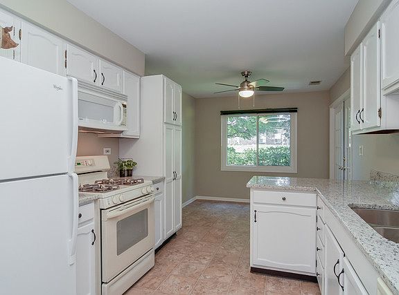 2nd image of 418 Ramblewood Dr APT D