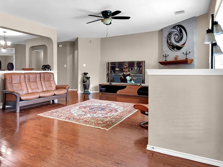 3339 Rod Carew Dr — Photo 11