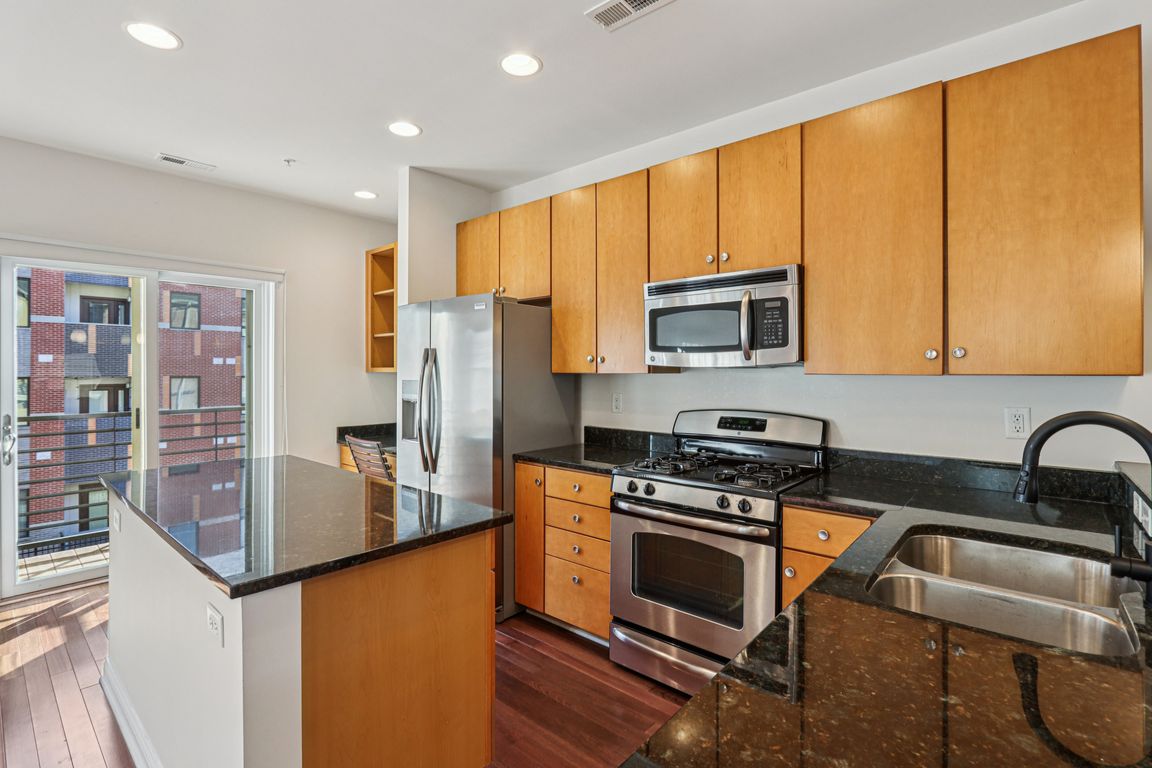 next background image