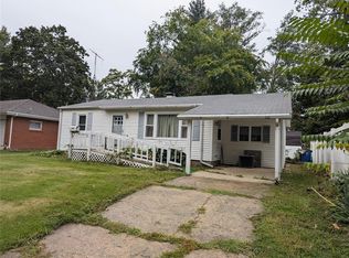 507 Shannon Dr, Greenville, IL