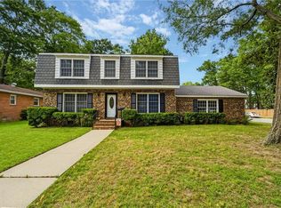 1059 Clipper Dr, Hampton, VA 23669