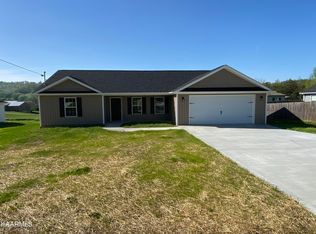 100 Willow Grace Ln, Maynardville, TN 37807