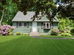 36 Spencer Rd, Smithfield, RI 02828