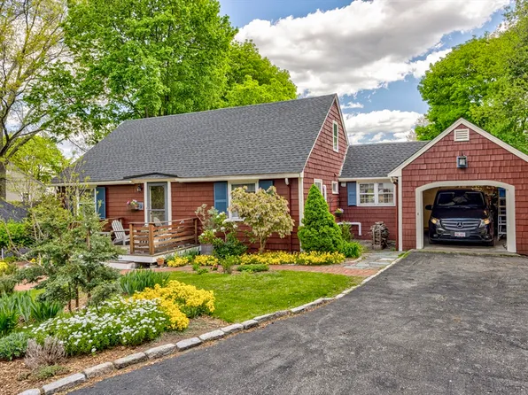 9 Winchester Ter, Jamaica Plain, MA 02130