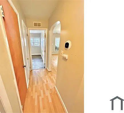 13797 Hendricks Ave — Photo 9