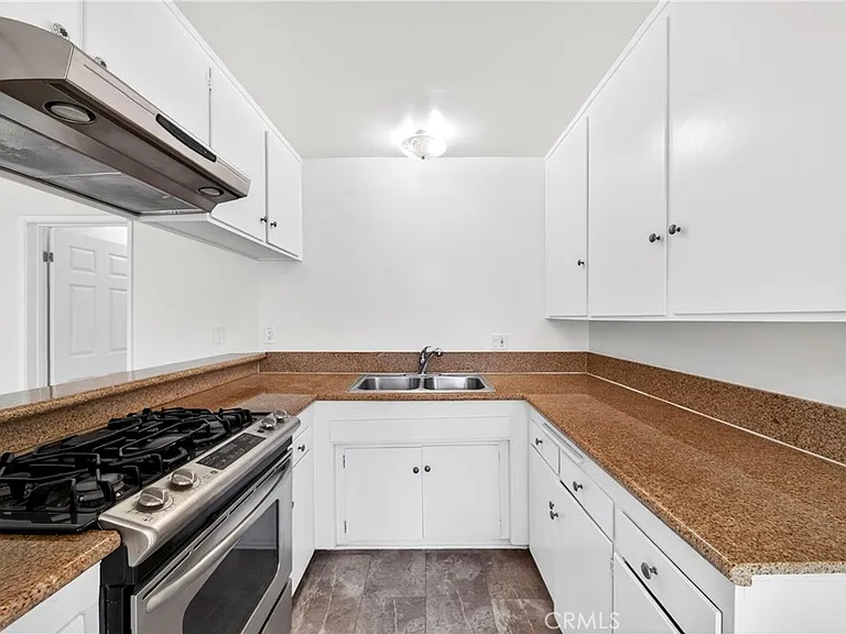 5326 Lorna St #A — Photo 4
