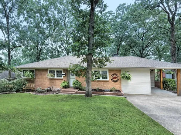 2010 Biscayne Dr, Little Rock, AR 72227