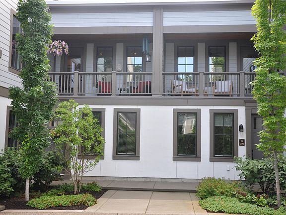 2nd image of 686 Croswell Ave SE #5