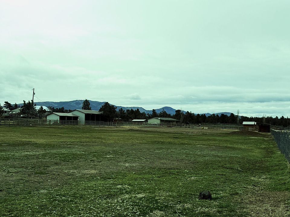 1st image of 15110 SW Twin Lakes Rd