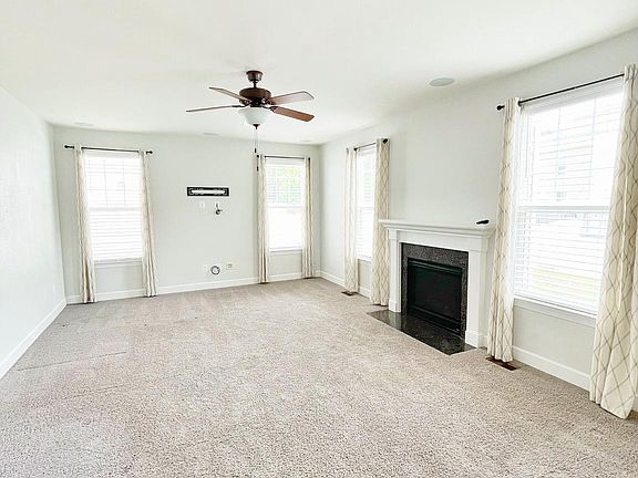 2nd image of 43691 Yulan St