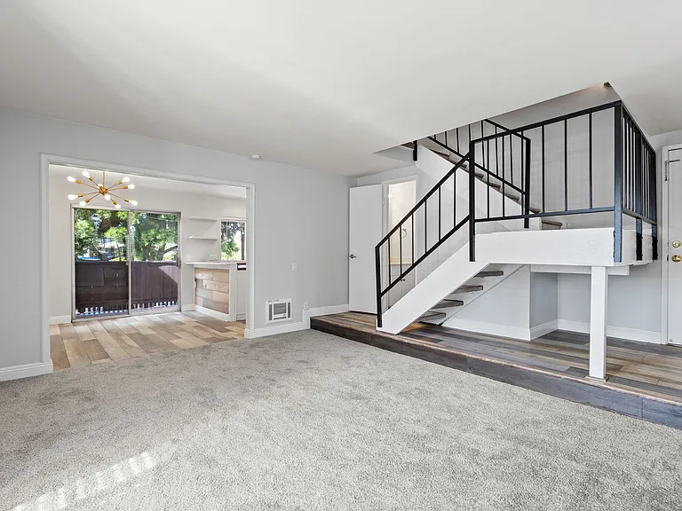 7930 Mission Center Ct #L — Photo 11