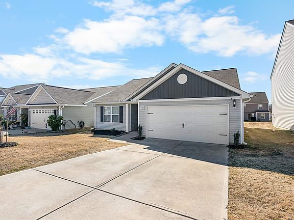 2nd image of 1323 Clemons Ln