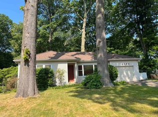 4394 Cleveland Ave, Stevensville, MI 49127