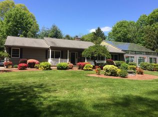 229 Cedarhurst Ln, Milford, CT 06461