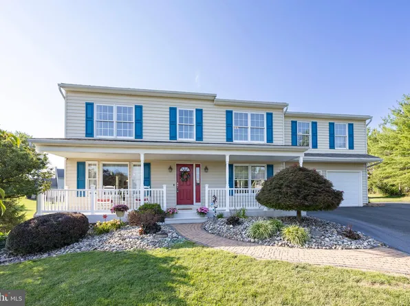 50 Hillside Cir, Gilbertsville, PA 19525