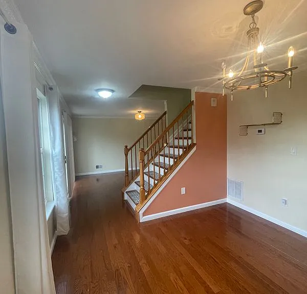92 Callahan Ct — Photo 15