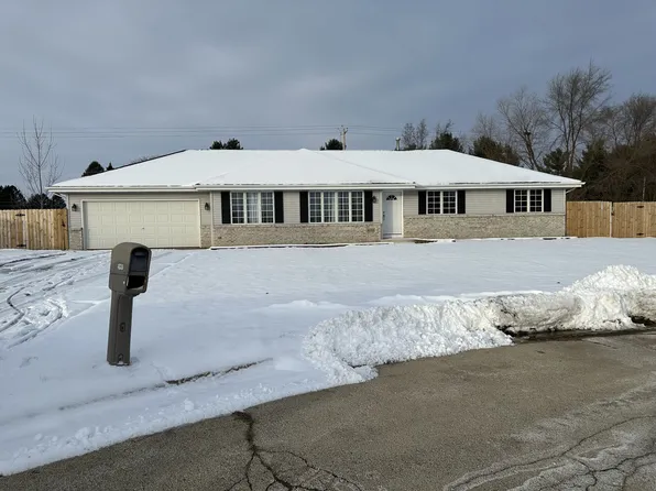4020 Yale Dr, Rockton, IL 61072