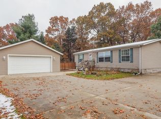 24944 E Point Dr, Mattawan, MI 49071