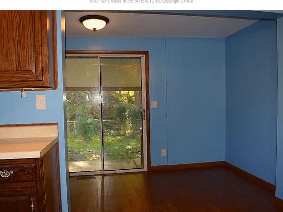 5th image of 750 Bays Dr