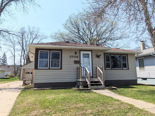 3705 2nd Ave E, Hibbing, MN 55746