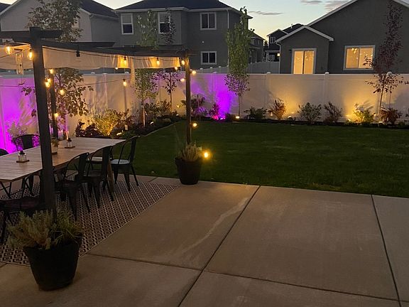 3rd image of 1161 E Doris Loop Rd #423