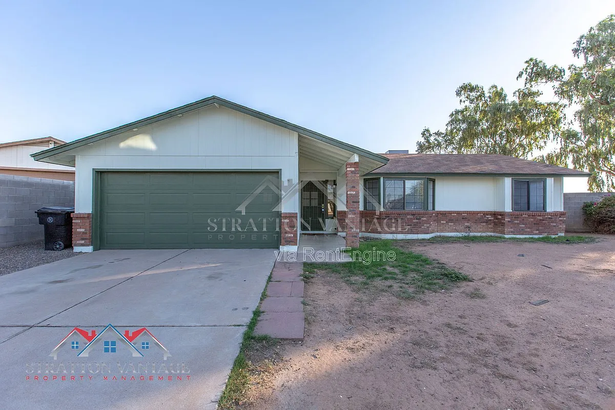 Building Photo - 3749 E Hopi Ave