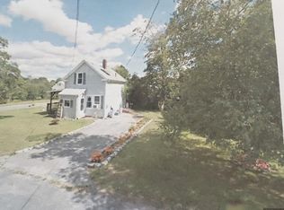 34 Anthony St, Acushnet, MA 02743