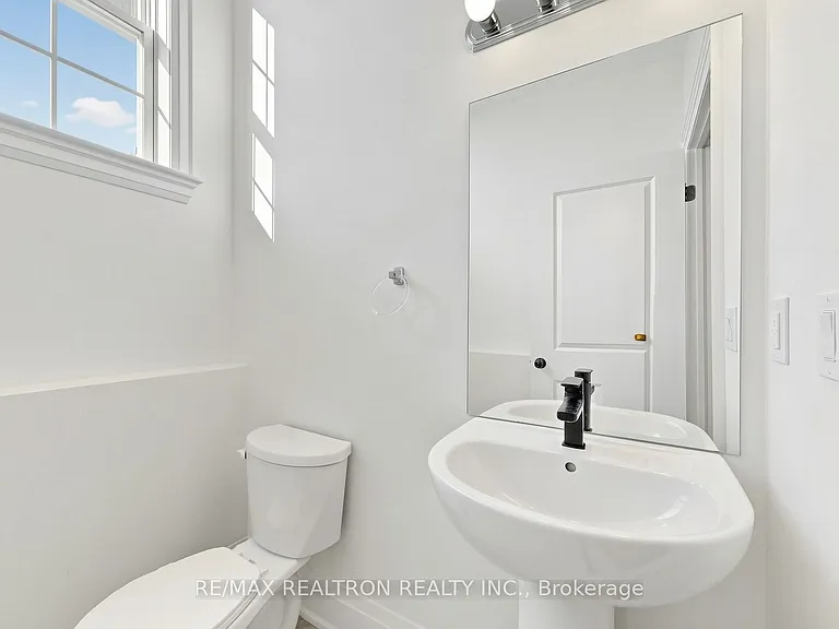4 Braeburn St — Photo 21
