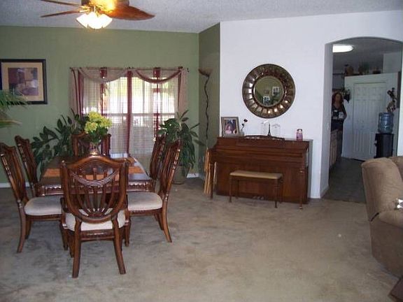 3rd image of 43 La Mancha Dr
