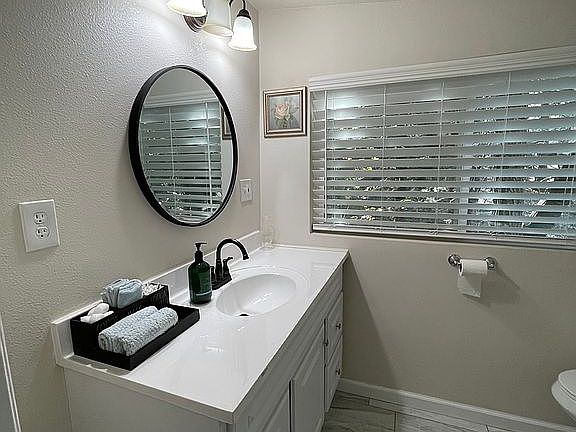 3rd image of 22422 Crest Forest Dr