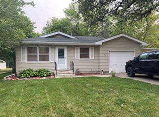 100 Harding Rd, Jefferson, IA 50129