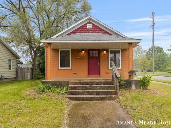 4438 Walton Ave SW, Wyoming, MI 49548