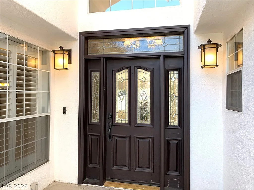 4 bed, 2.5 bath, 2608 sqft, $3,965 — Photo 3