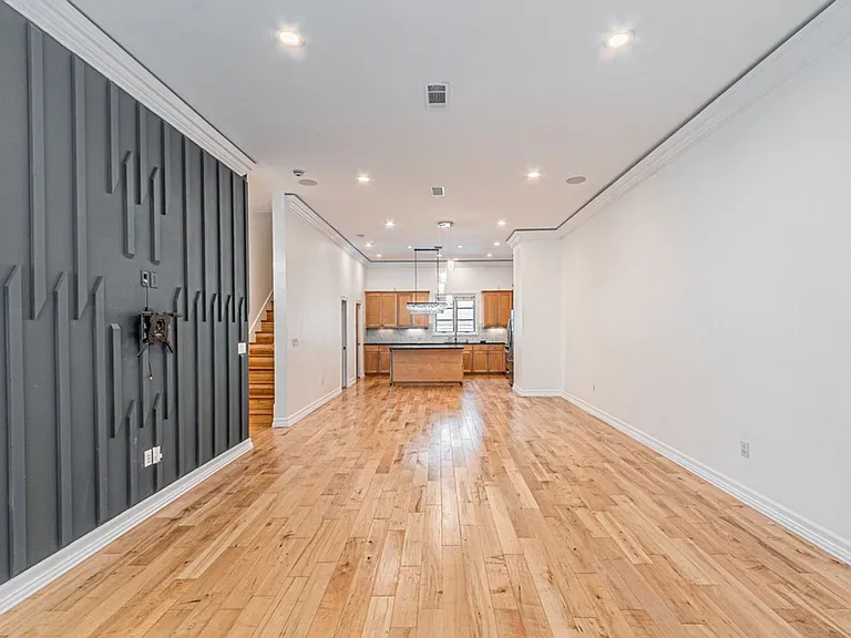 3210 Carlisle St #40 — Photo 2