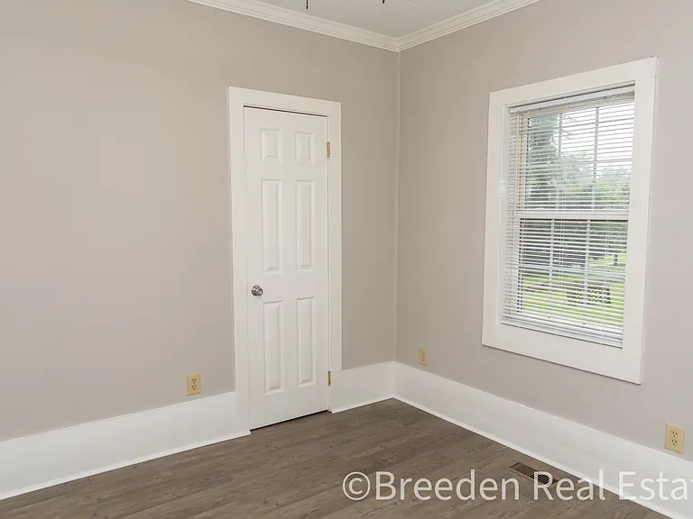 1651 C V Johnson Dr — Photo 9