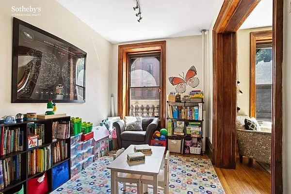 Rented by Sotheby's International Realty | media 2