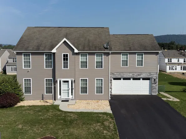 1804 Driftstone Dr, Harrisburg, PA 17110