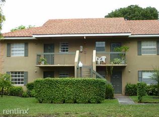 745 NW 103rd Ter, Pembroke Pines, FL 33026