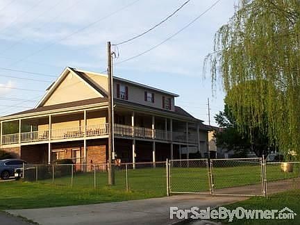 2nd image of 2120 Brown Dr