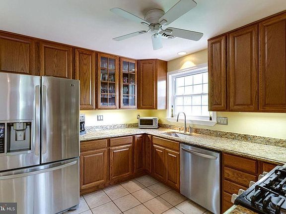 3rd image of 5523 Bouffant Blvd