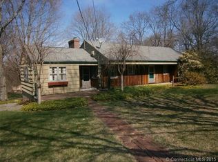 568 Meetinghouse Cir, Orange, CT 06477